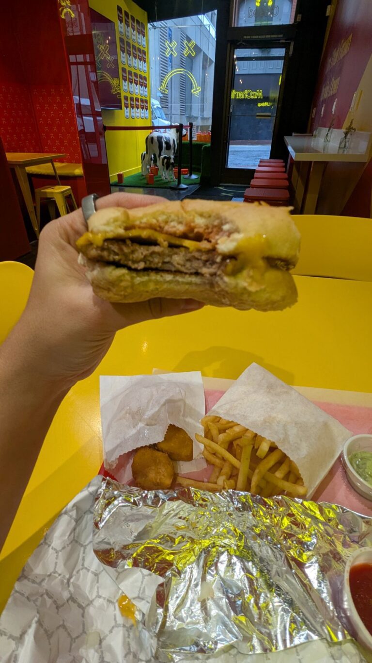 Mr Charlies Hamburger